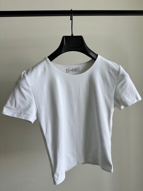 Aritzia Babaton White Crewneck Cropped T-shirt